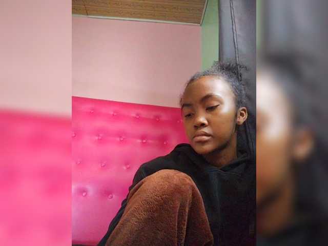 Stella11's BongaCams show and profile