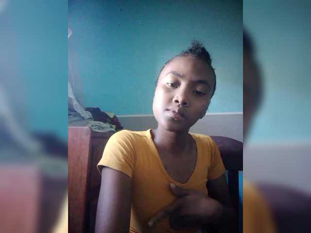 Stella11's BongaCams show and profile