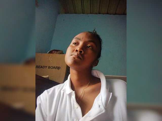 Stella11's BongaCams show and profile