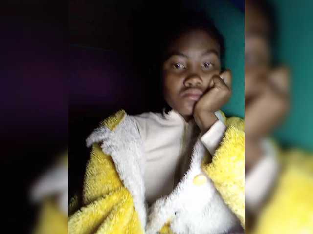 Stella11's BongaCams show and profile