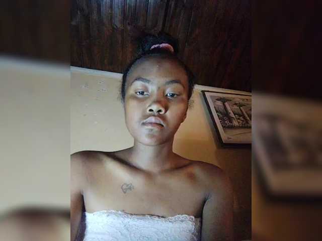 Stella11's BongaCams show and profile