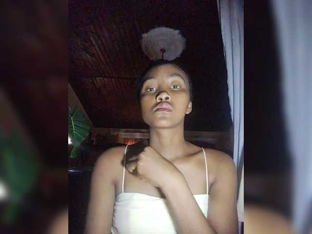 Stella11's BongaCams show and profile