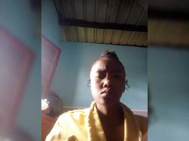 Stella11's BongaCams show and profile