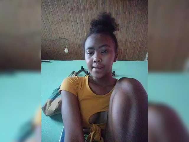 Stella11's BongaCams show and profile