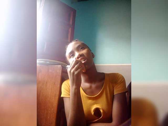 Stella11's BongaCams show and profile