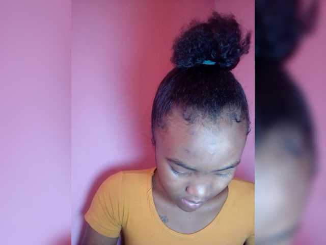 Stella11's BongaCams show and profile