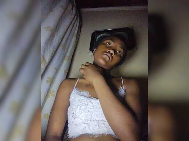 Stella11's BongaCams show and profile