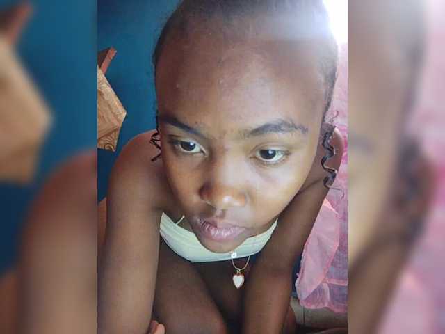 Stella11's BongaCams show and profile