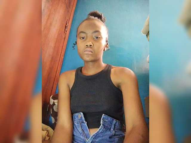 Stella11's BongaCams show and profile