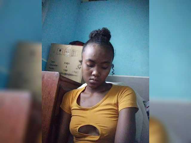 Stella11's BongaCams show and profile