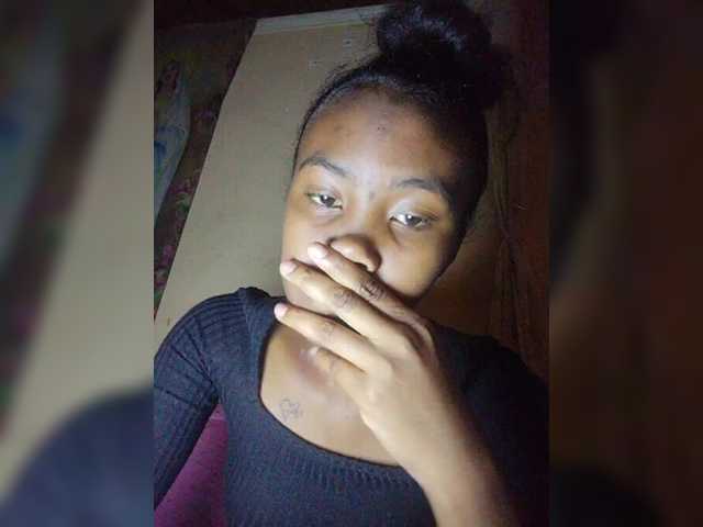 Stella11's BongaCams show and profile