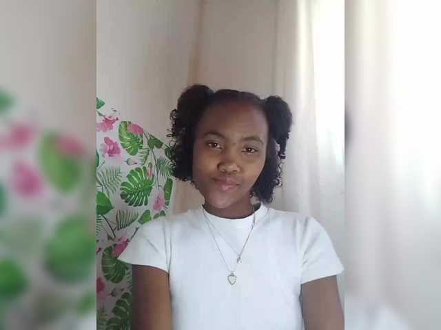 Stella11's BongaCams show and profile