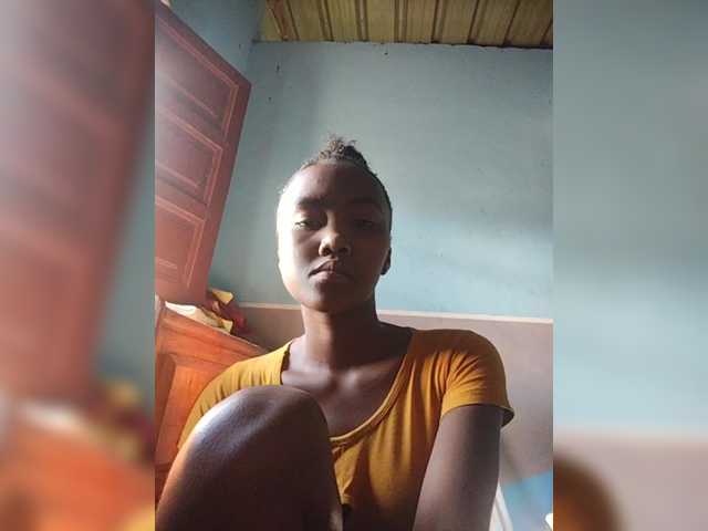 Stella11's BongaCams show and profile