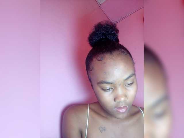 Stella11's BongaCams show and profile