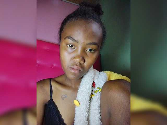 Stella11's BongaCams show and profile