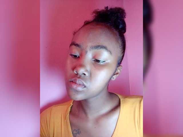 Stella11's BongaCams show and profile