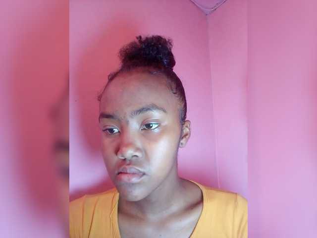 Stella11's BongaCams show and profile