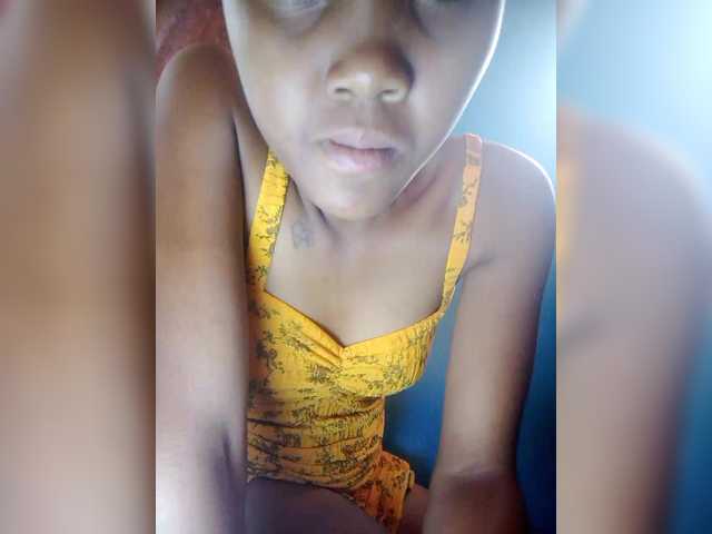 Stella11's BongaCams show and profile