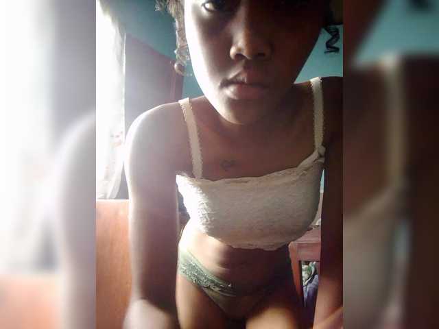 Stella11's BongaCams show and profile