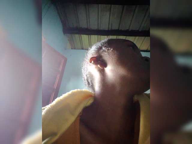 Stella11's BongaCams show and profile