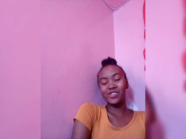 Stella11's BongaCams show and profile