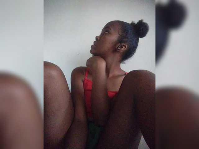 Stella11's BongaCams show and profile