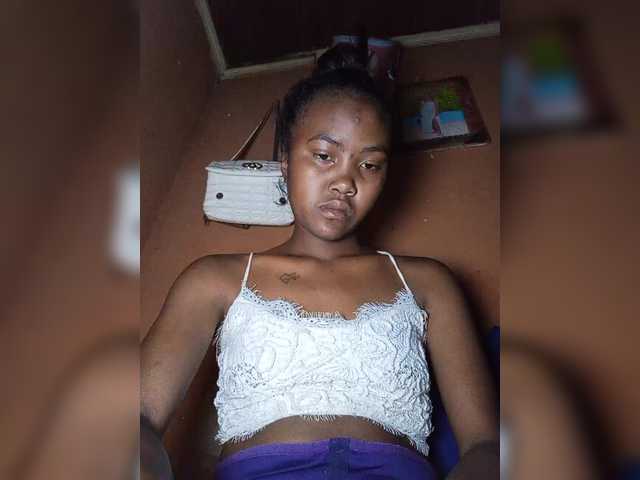 Stella11's BongaCams show and profile