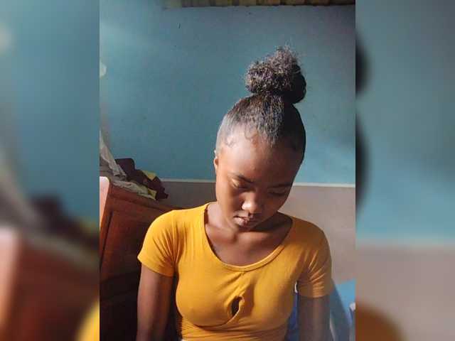 Stella11's BongaCams show and profile