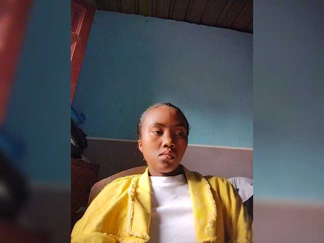 Stella11's BongaCams show and profile