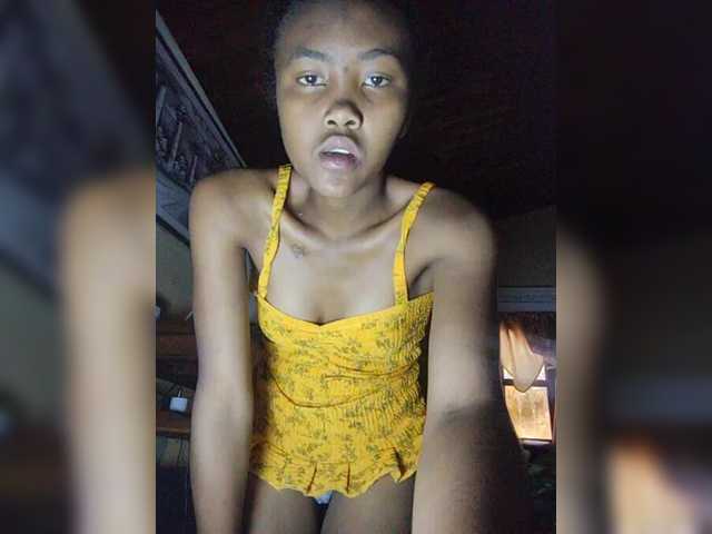 Stella11's BongaCams show and profile