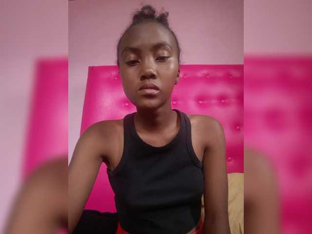 Stella11's BongaCams show and profile