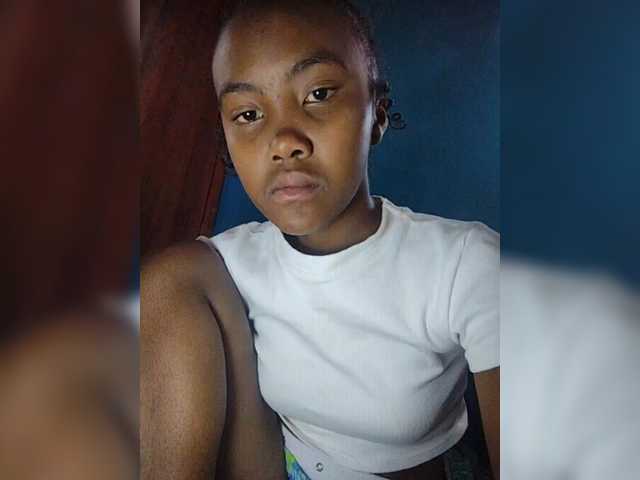 Stella11's BongaCams show and profile