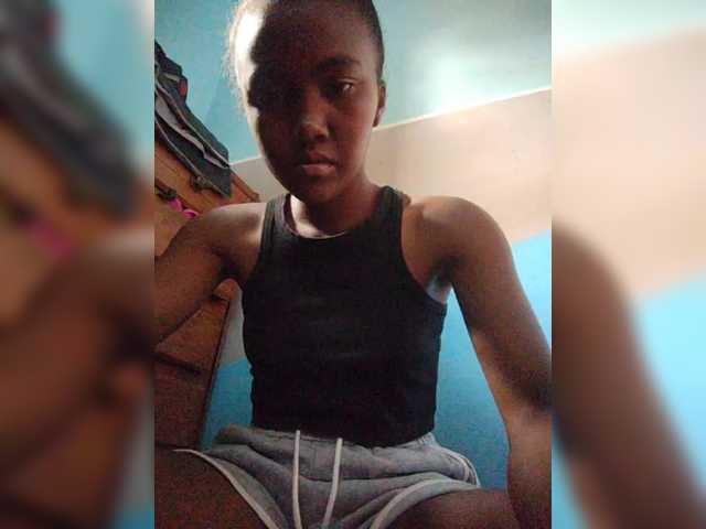 Stella11's BongaCams show and profile