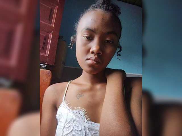 Stella11's BongaCams show and profile