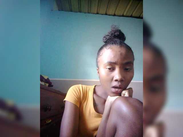 Stella11's BongaCams show and profile