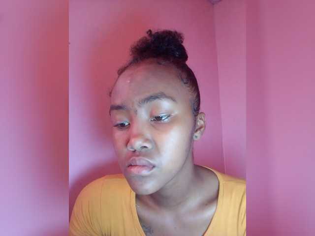 Stella11's BongaCams show and profile