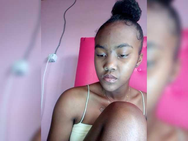 Stella11's BongaCams show and profile