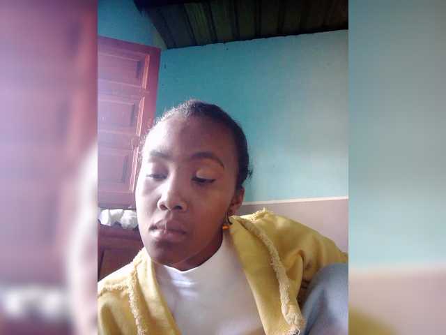 Stella11's BongaCams show and profile