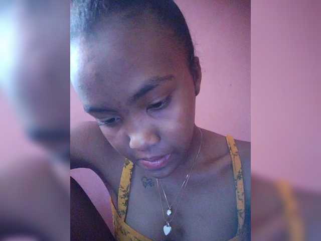 Stella11 live cam profile