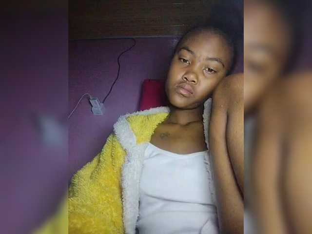 Stella11's BongaCams show and profile