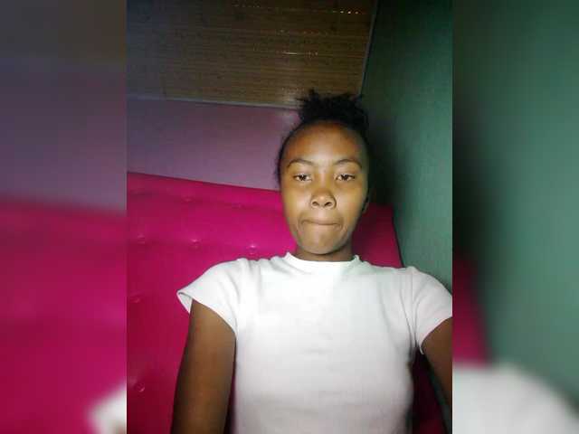 Stella11's BongaCams show and profile