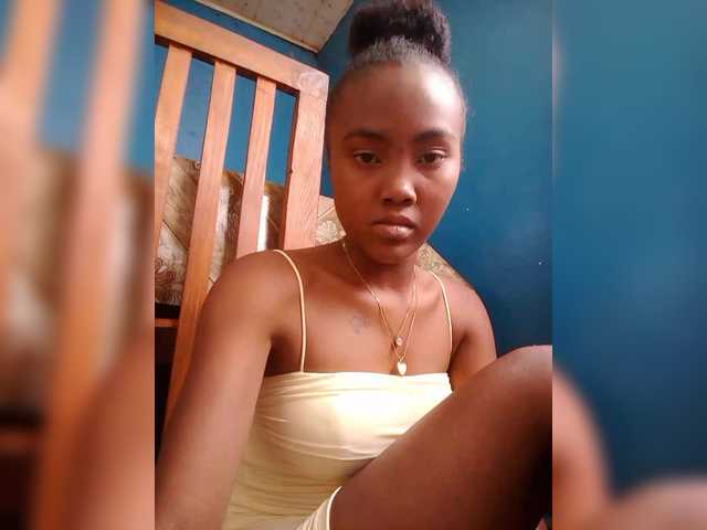 Stella11's BongaCams show and profile