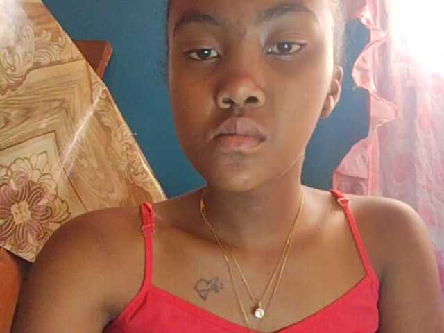 Stella11 live cam profile