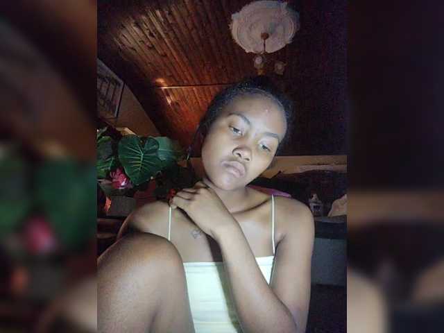 Stella11's BongaCams show and profile