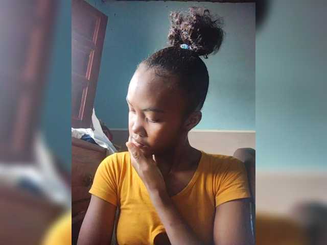 Stella11's BongaCams show and profile