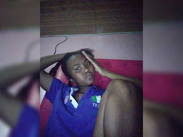 Stella11's BongaCams show and profile