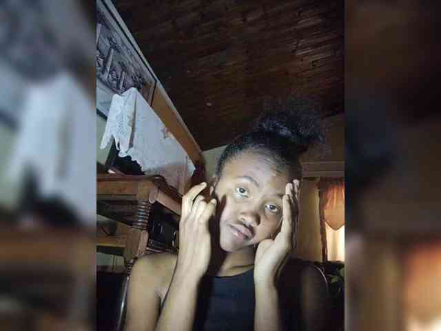 Stella11 Live Webcam on BongaCams