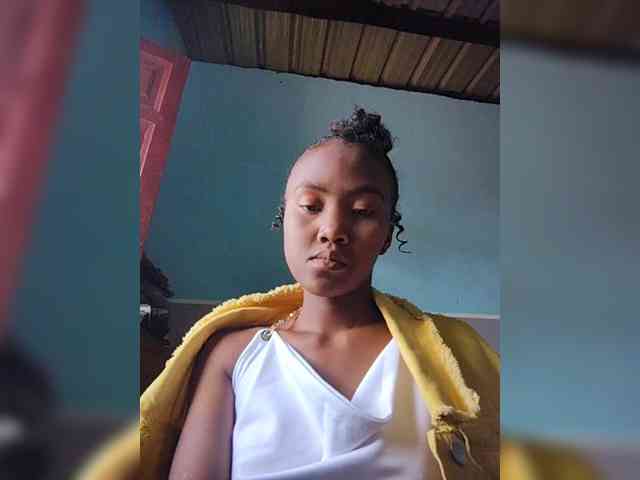 Stella11 Live Webcam on BongaCams