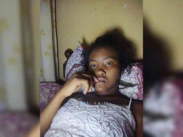 Stella11 Live Webcam on BongaCams