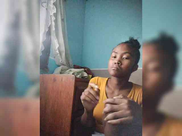 Stella11 Live Webcam on BongaCams